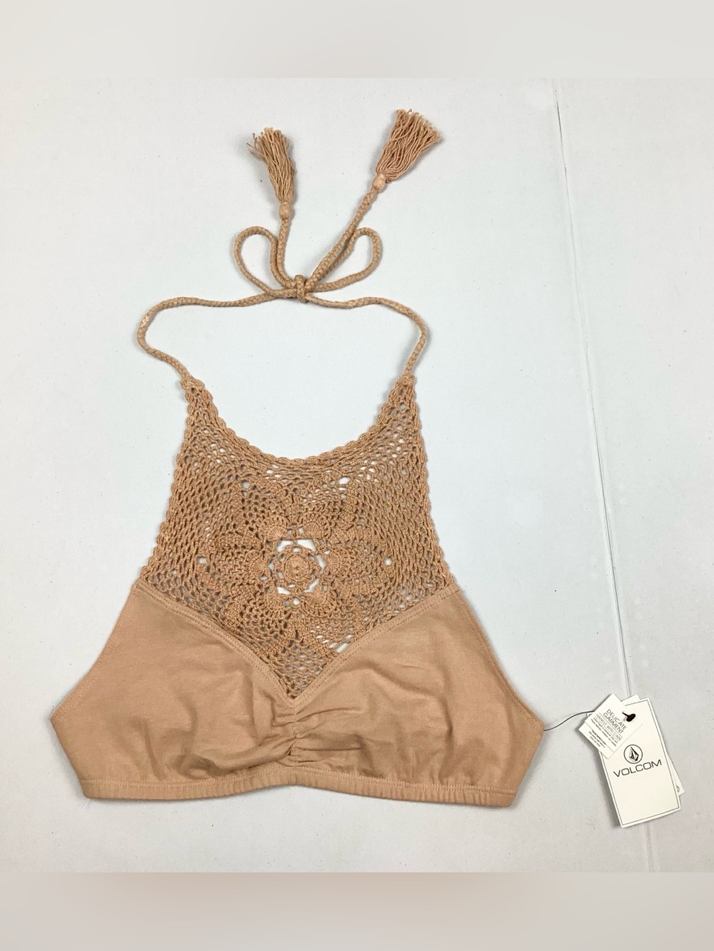 Volcom Crochet Dream Snare Halter Bralette Top Size Medium NEW! Retail $35